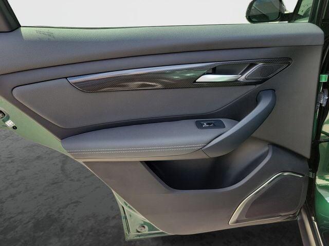 2023 VinFast VF 8 ECO - Photo 9