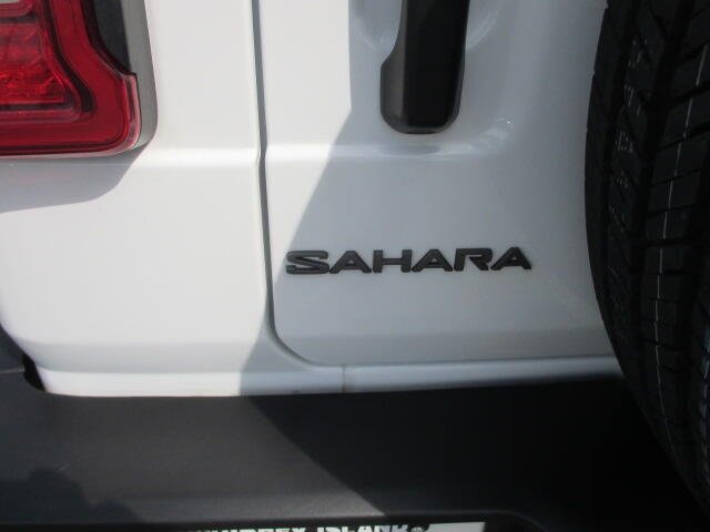 2025 Jeep Wrangler 4-Door Sahara - Photo 11