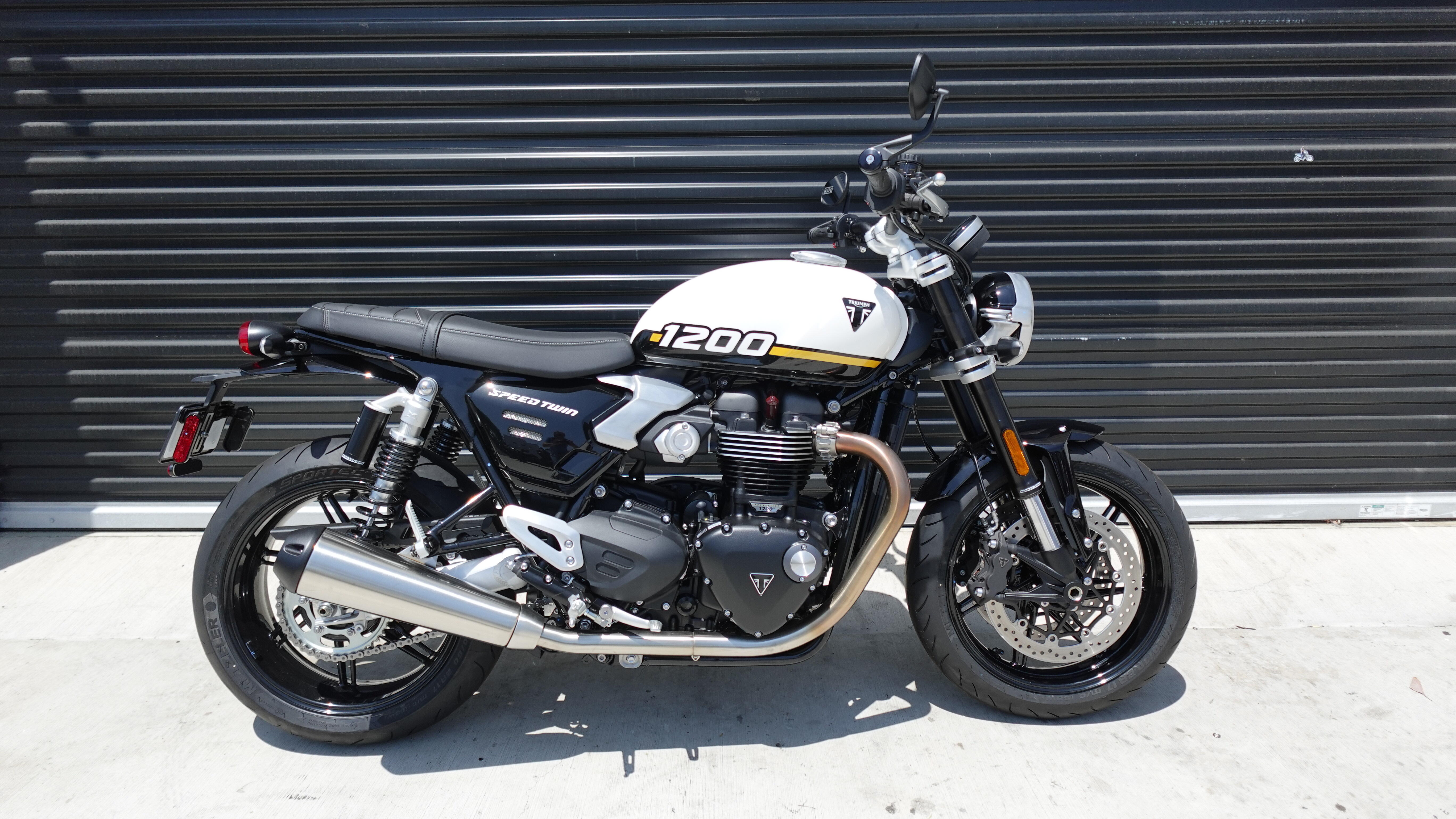2025 Triumph Speed Twin 1200