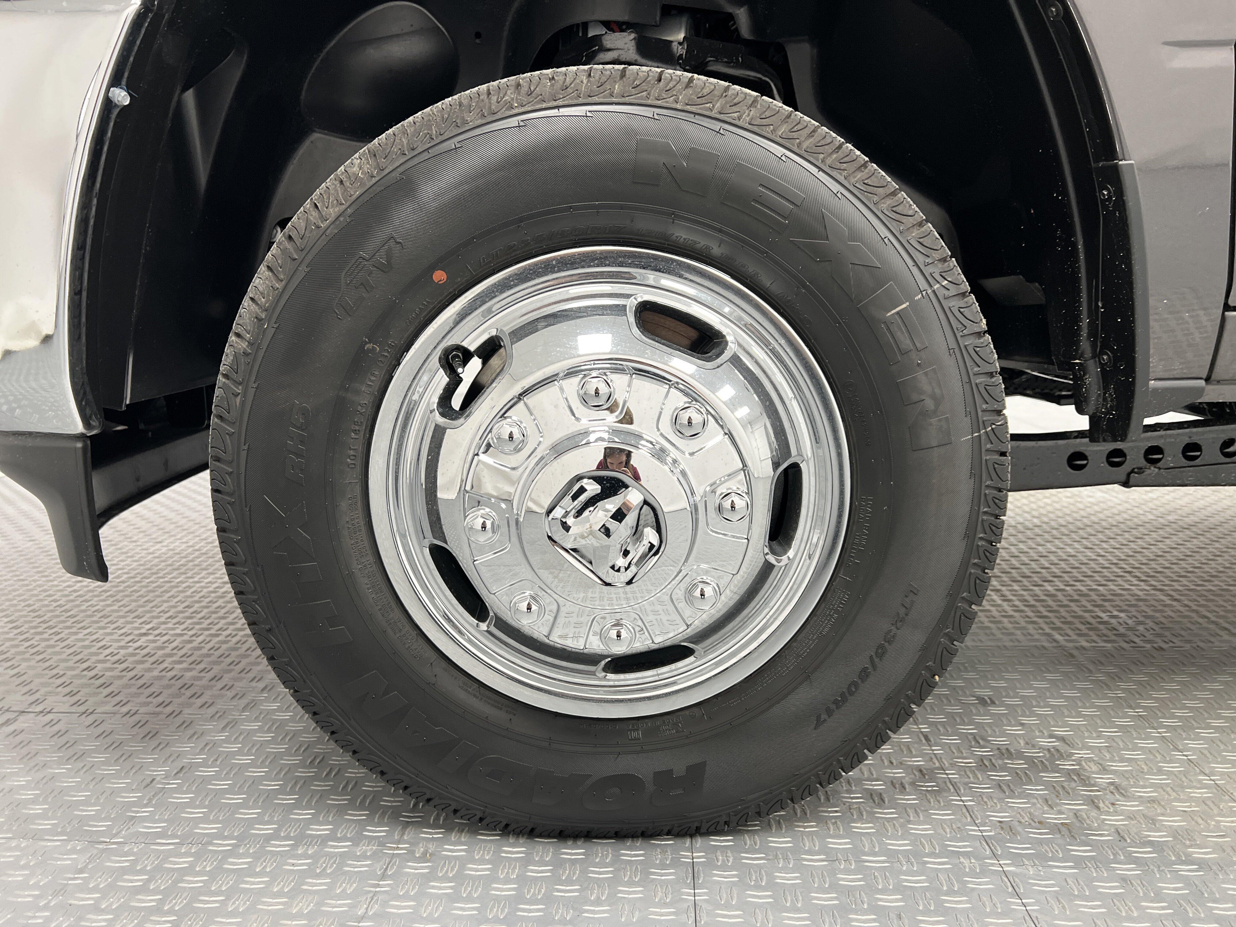 2027 RAM Ram 3500 Pickup Tradesman - Photo 9