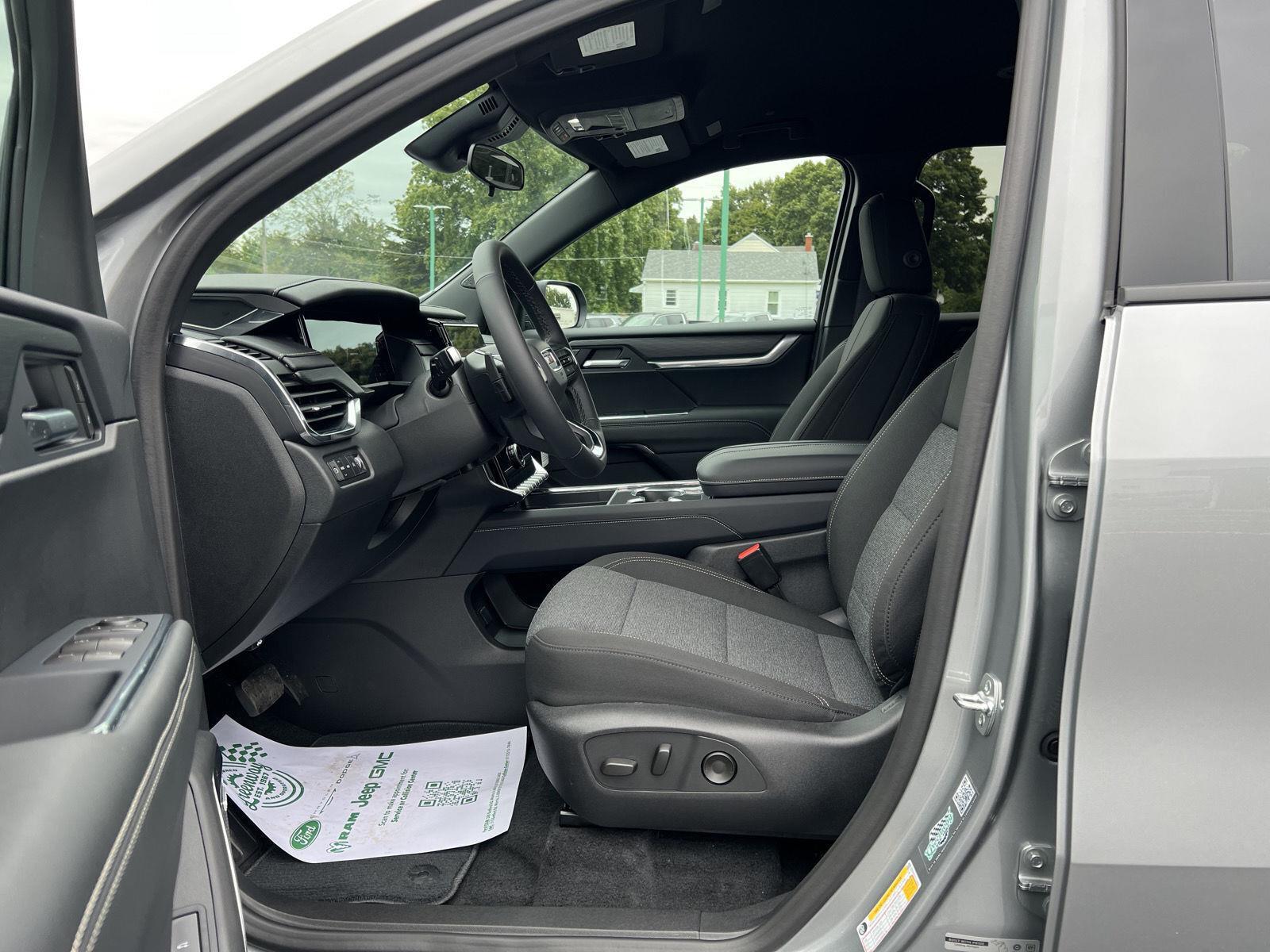 2027 GMC Acadia Elevation - Photo 21