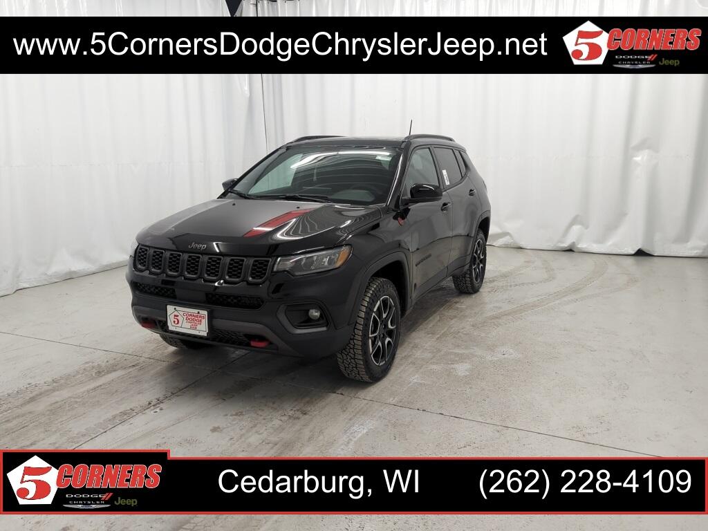 2026 Jeep Compass Trailhawk's photo