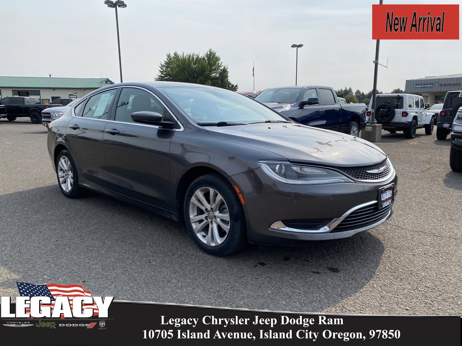 Used 2015 Chrysler 200 Limited with VIN 1C3CCCABXFN542275 for sale in Island City, OR