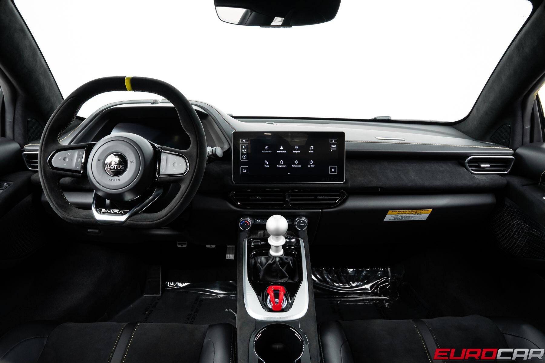 2026 Lotus Emira - Photo 28