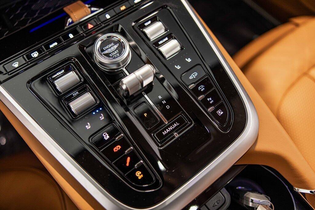 2026 Aston Martin DBX 707 - Photo 30