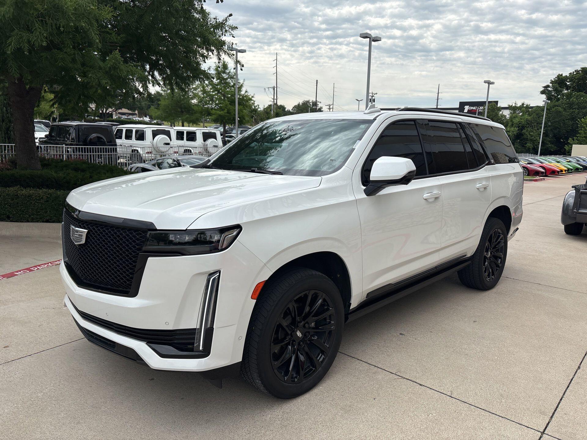 2024 Cadillac Escalade 2WD Sport's photo