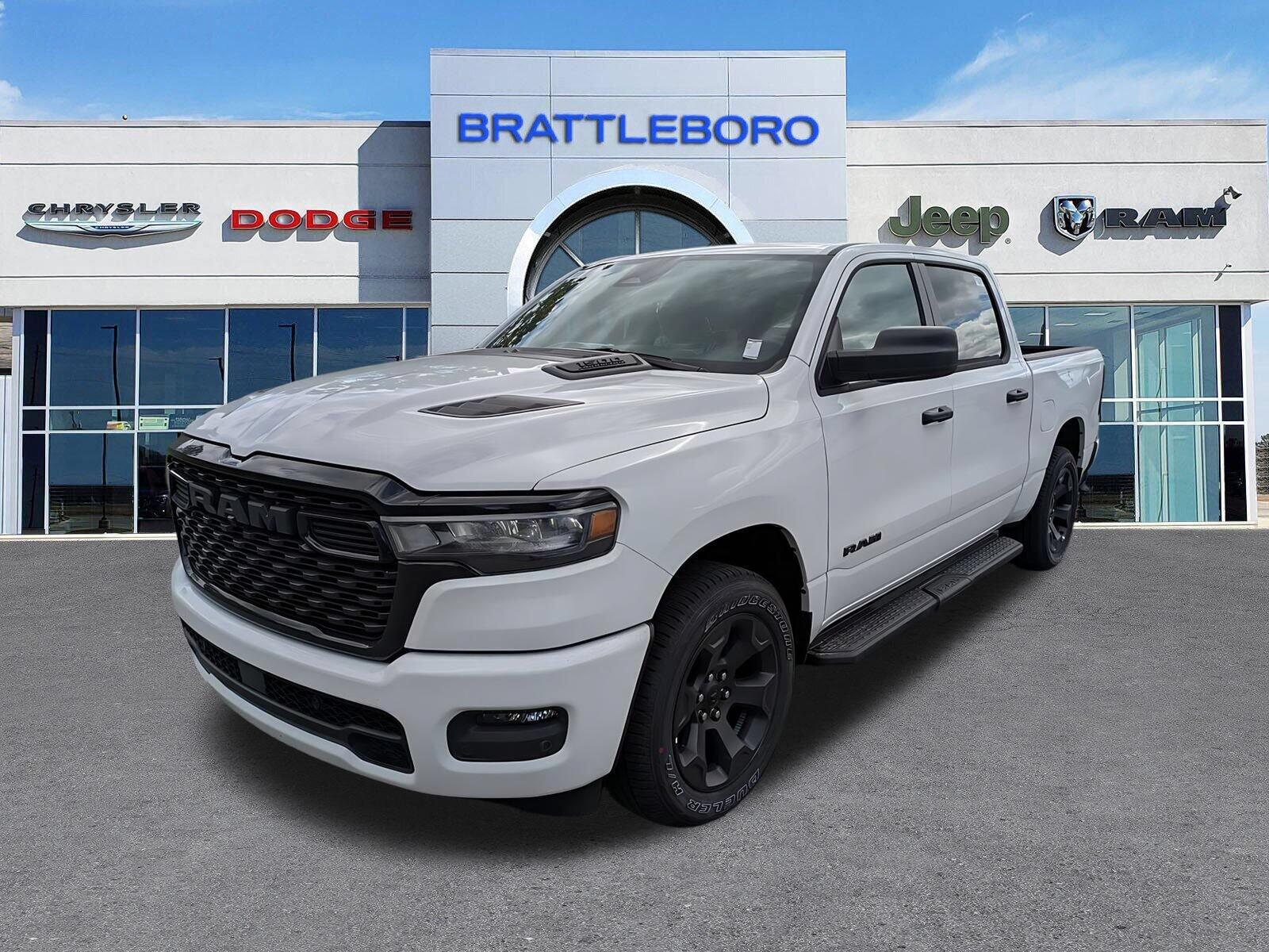 2026 RAM 1500 1500 Express Crew Cab 4x4 5'7' Box