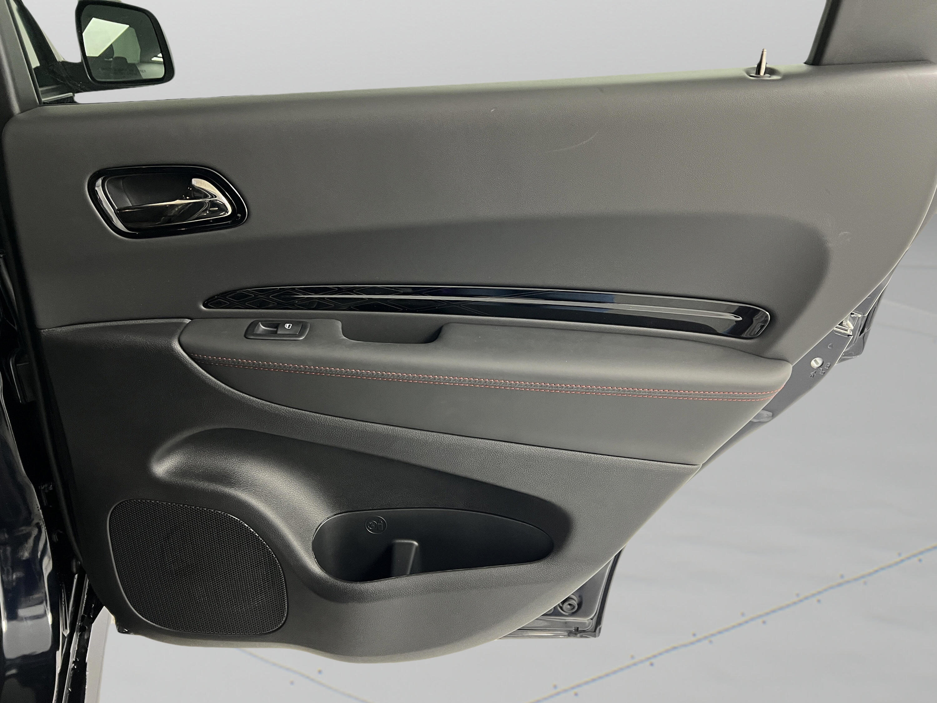 2027 Dodge Durango GT HEMI Plus V8 - Photo 35