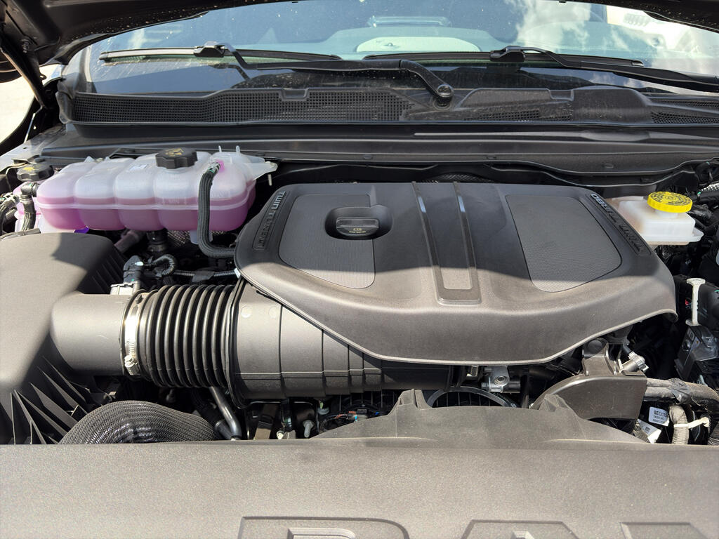 2026 RAM 1500 Rebel - Photo 8