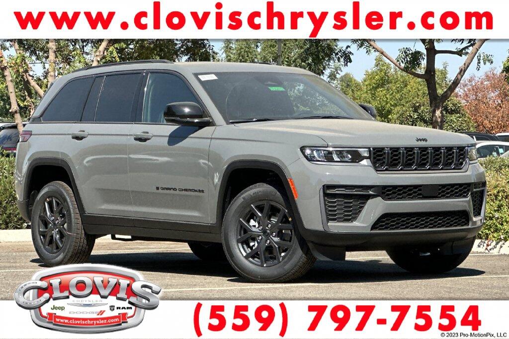 2027 Jeep Grand Cherokee Laredo Altitude