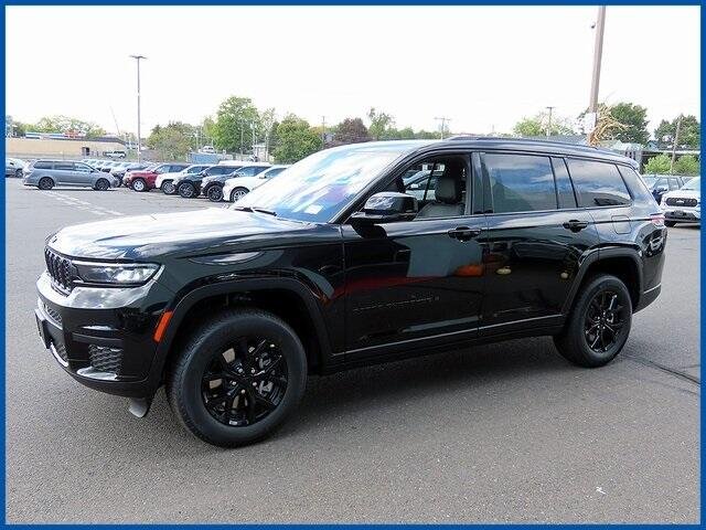 2025 Jeep Grand Cherokee L Altitude's photo