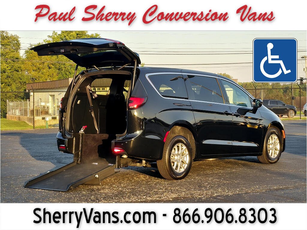 2027 Chrysler Pacifica Pacifica Select