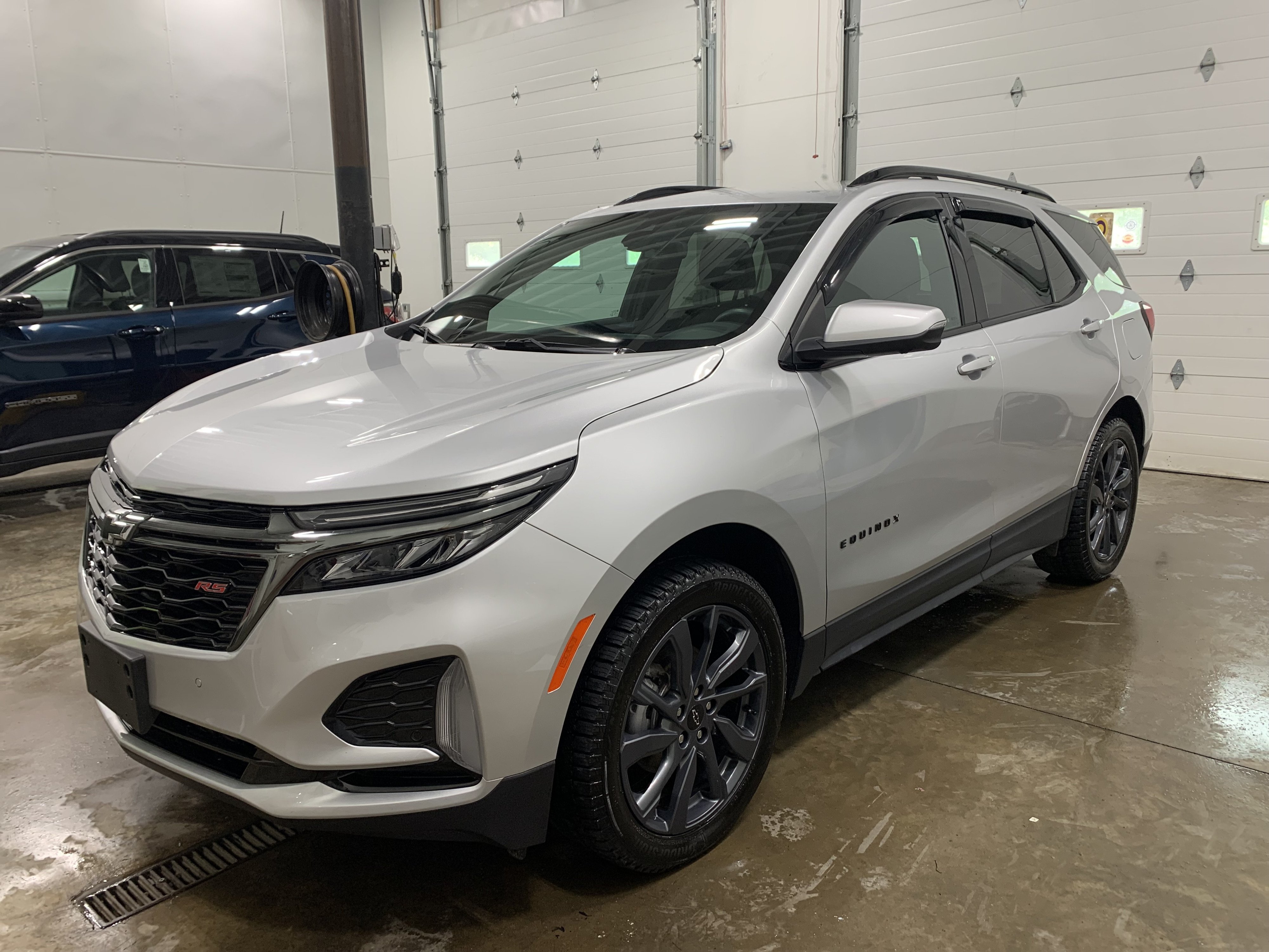 Used 2022 Chevrolet Equinox RS with VIN 3GNAXWEV2NS182931 for sale in Little Valley, NY