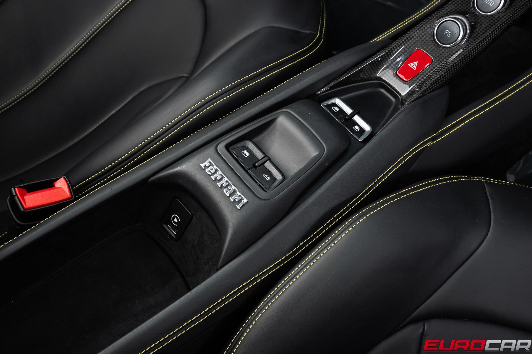 2022 Ferrari F8 Spider *CARBON STEERING WHEEL * FRONT LIFT*Image 36
