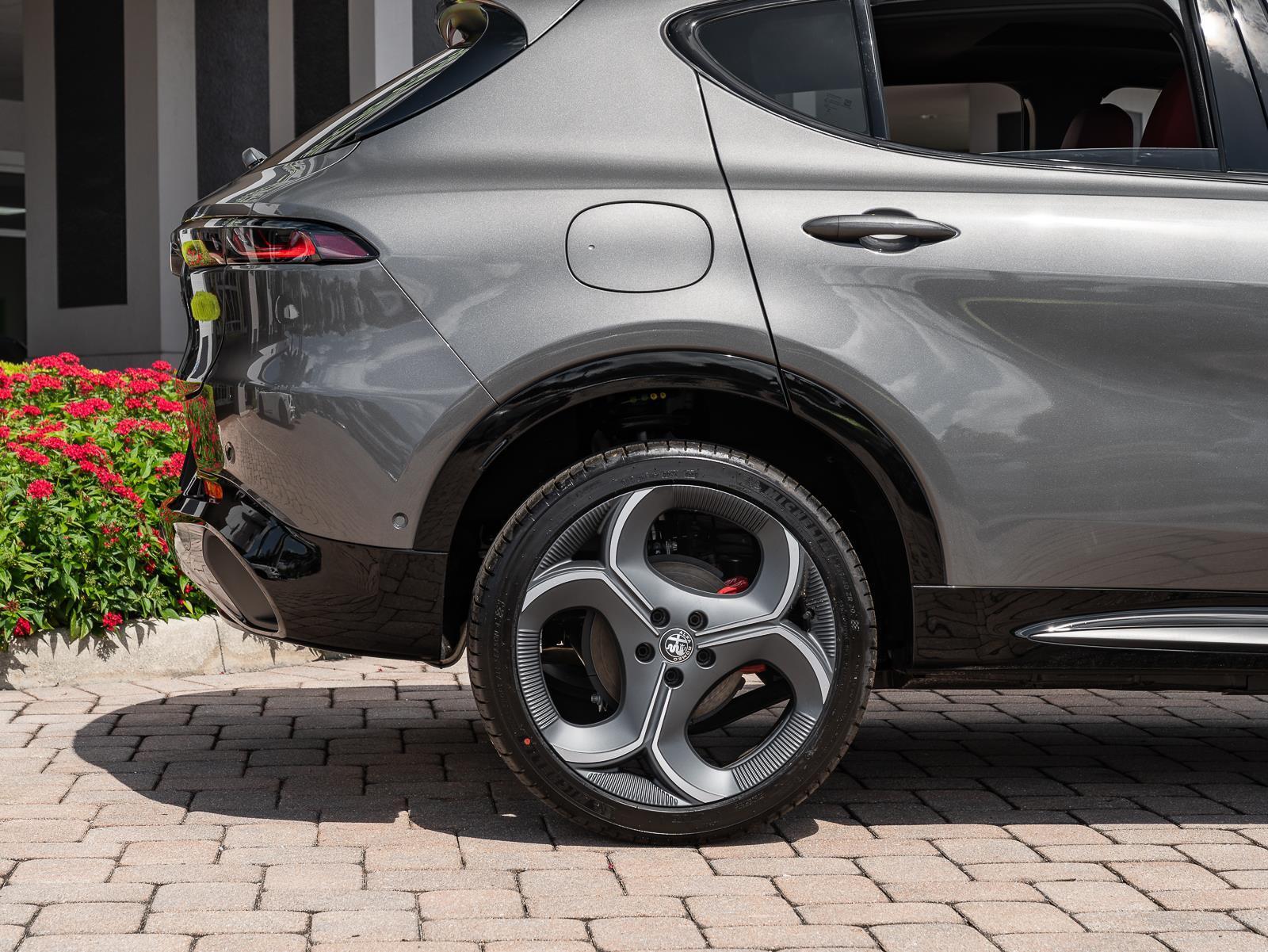 New 2026 Alfa Romeo Tonale Veloce Awd