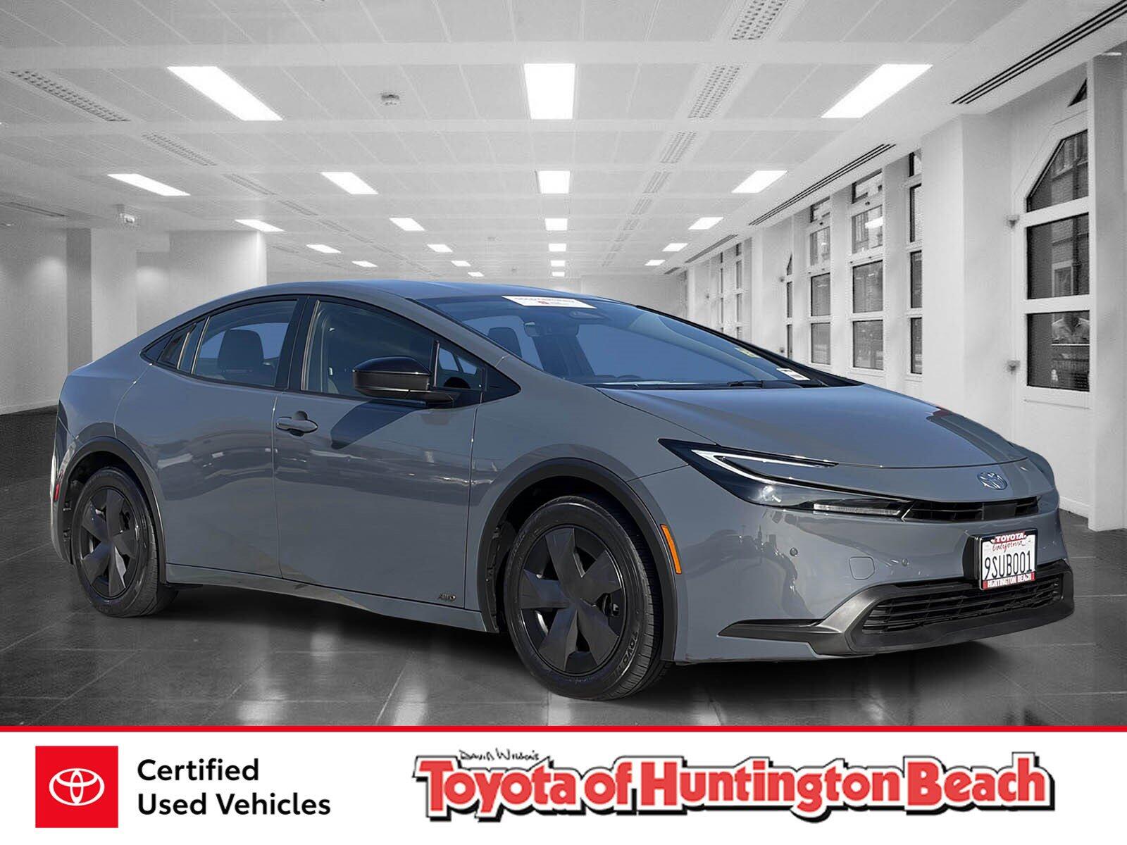 2025 Toyota Prius LE