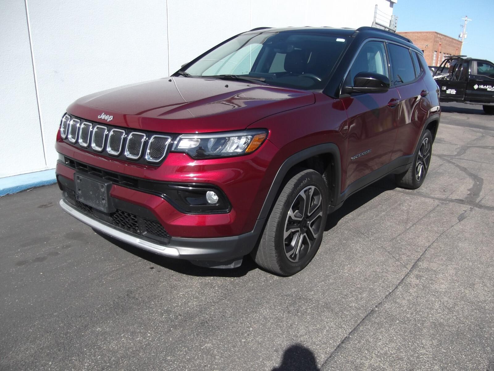 Used 2022 Jeep Compass Limited with VIN 3C4NJDCB2NT225876 for sale in Kansas City