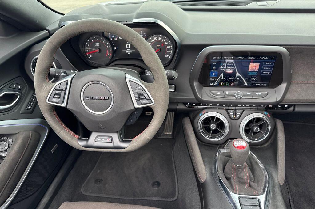 2022 Chevrolet Camaro ZL1 - Photo 15