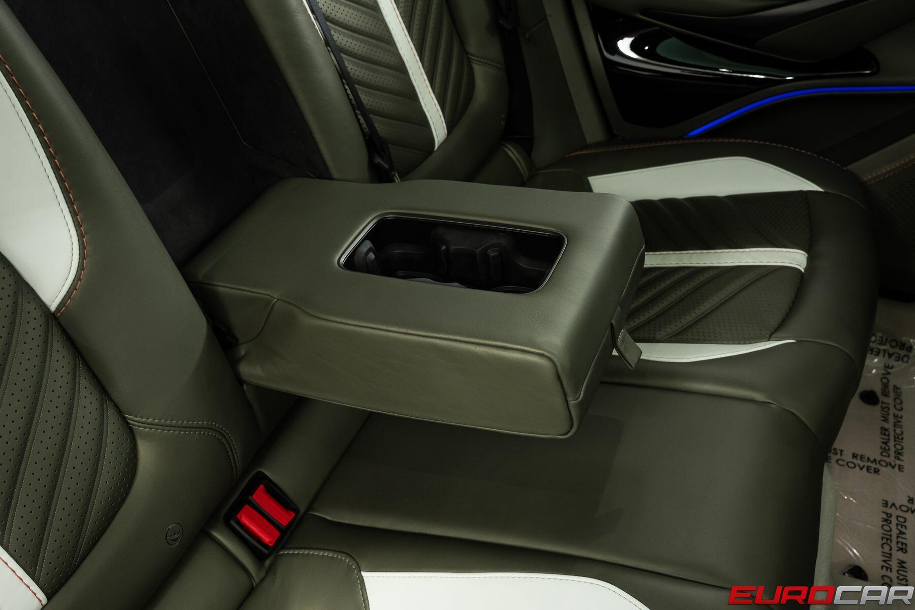 2023 Aston Martin DBX 707 *SPECIAL FACTORY PAINT * PANORAMIC ROOF*Image 38