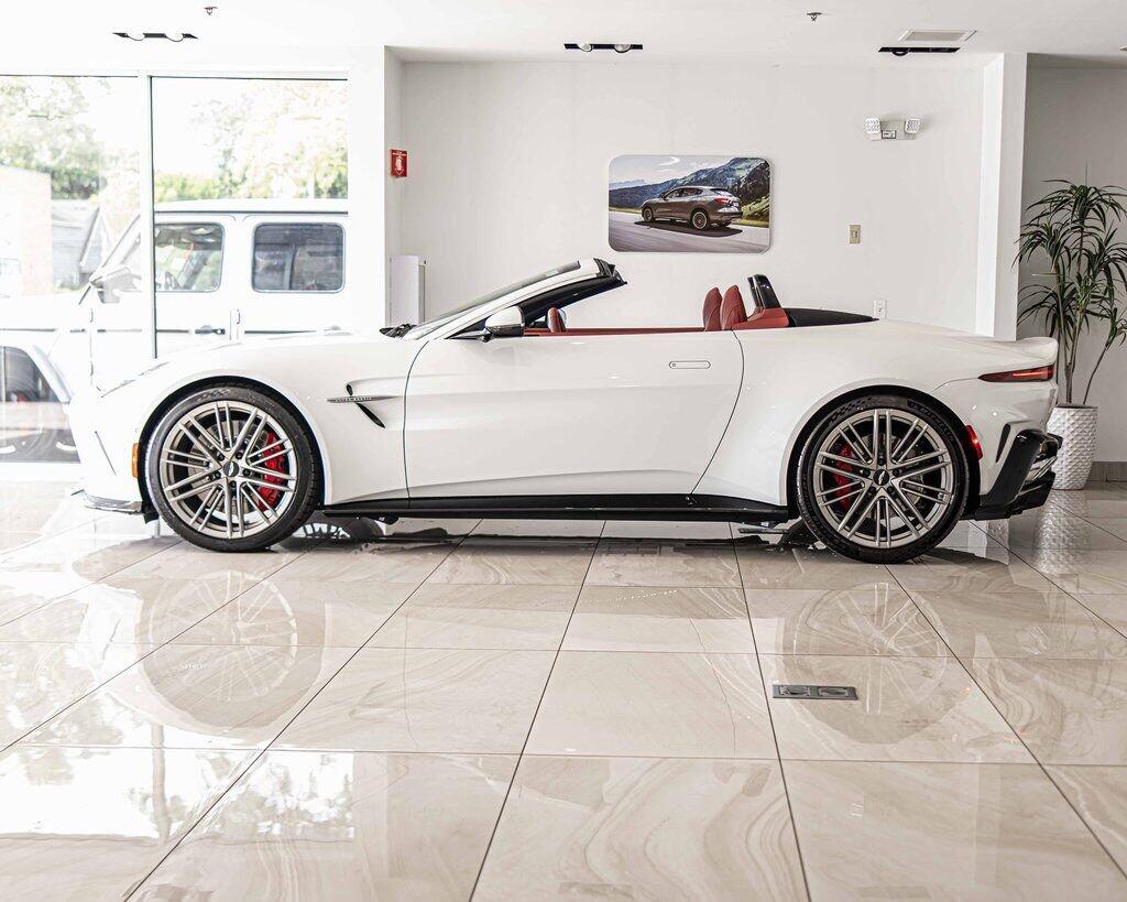 2026 Aston Martin Vantage Base - Photo 6