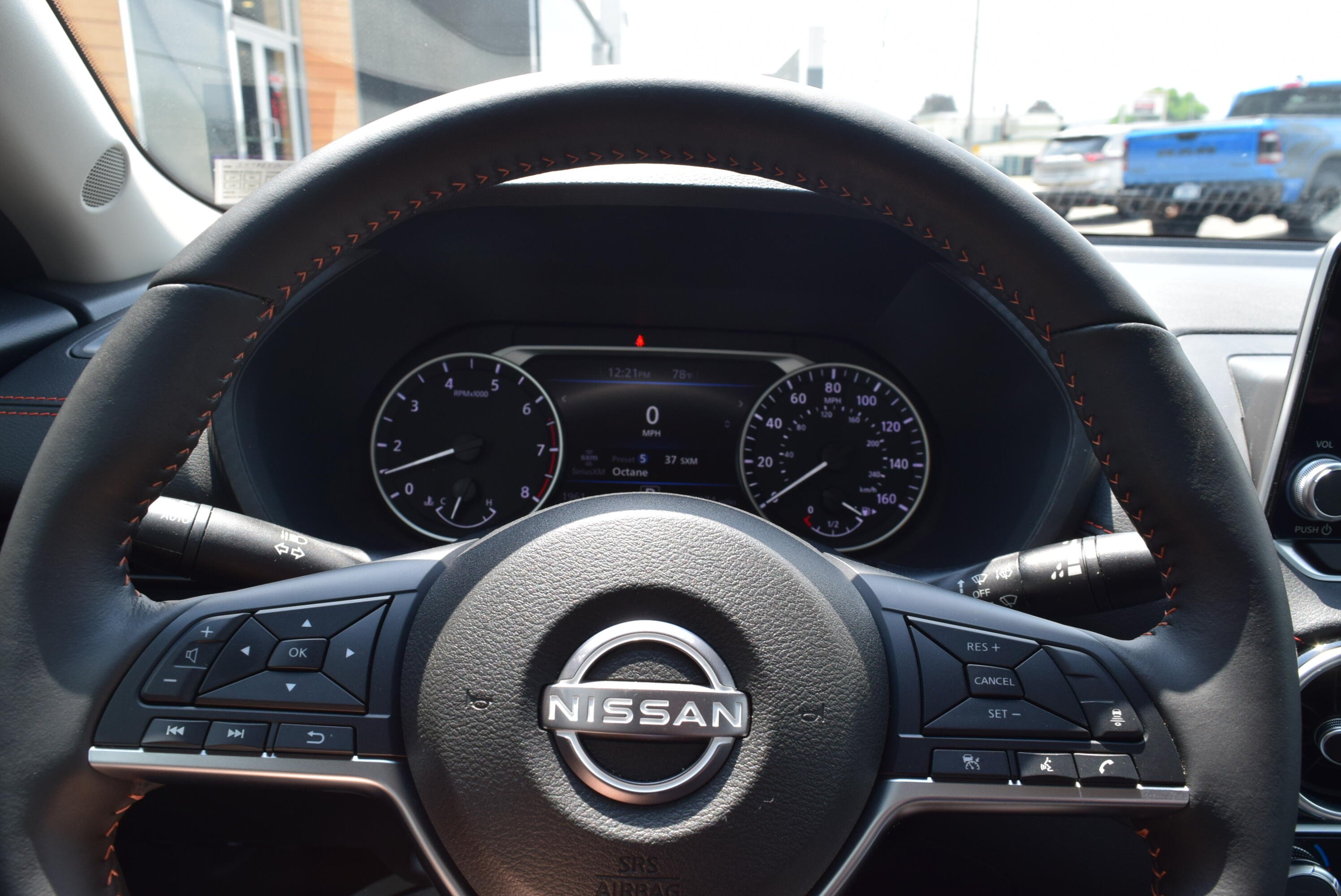 2025 Nissan Sentra SR - Photo 11