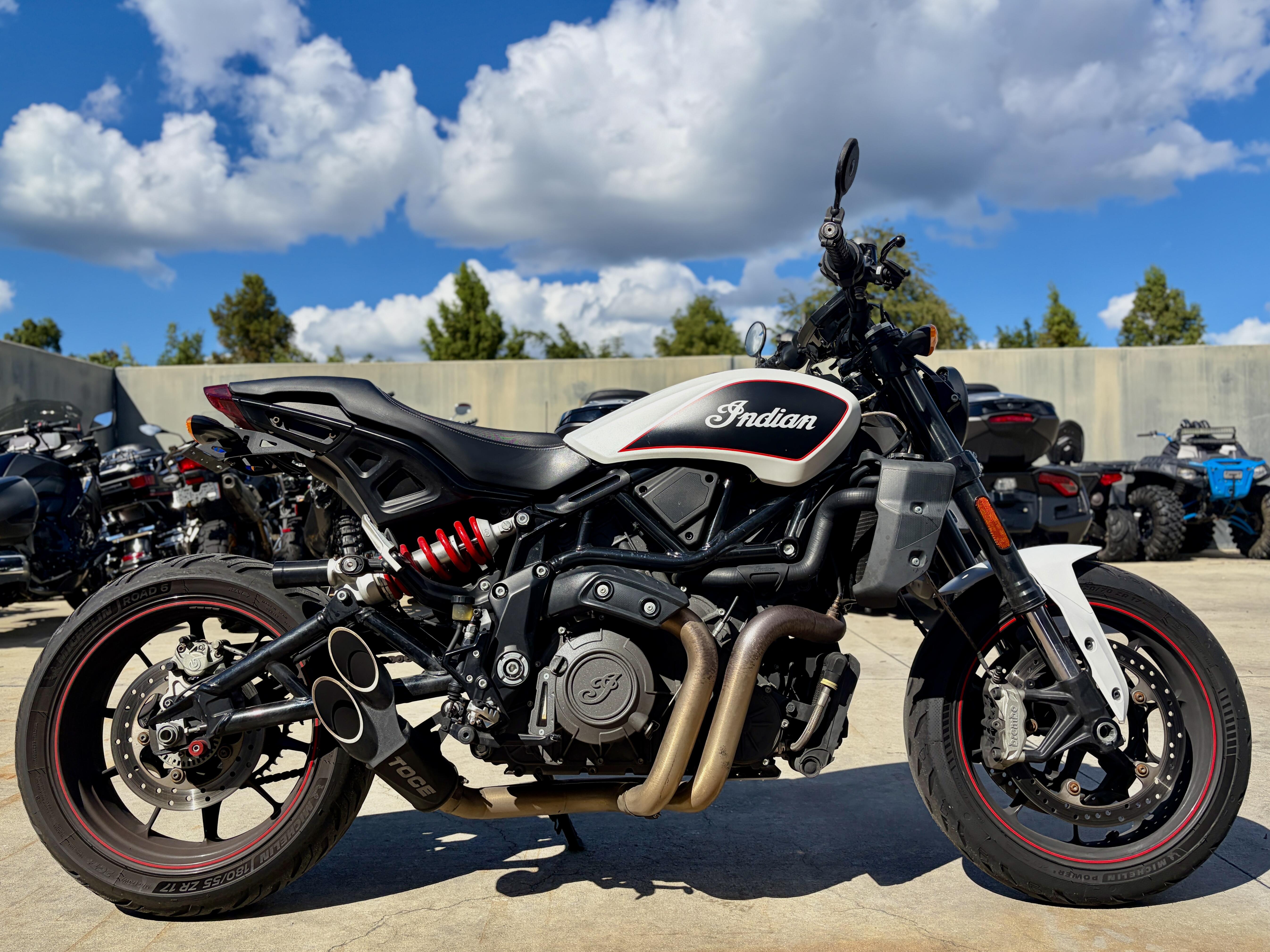 2022 Indian Motorcycle FTR 1200 S WHITE SMOKE 49ST
