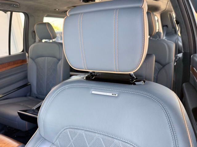 2022 Jeep Grand Wagoneer Series III - Photo 32