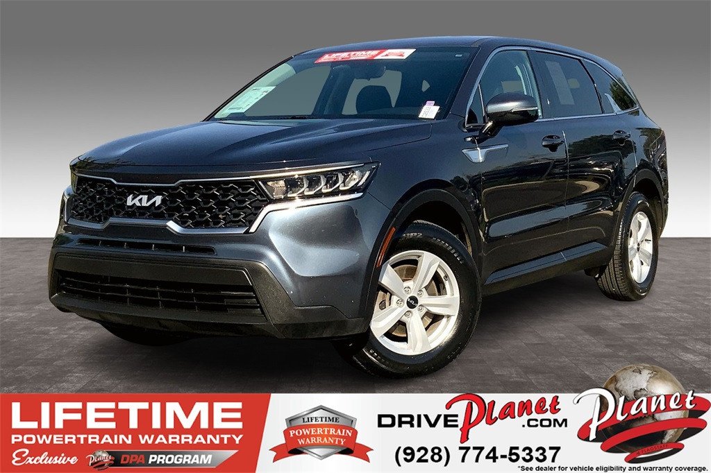 Used 2022 Kia Sorento LX with VIN 5XYRG4LC9NG102138 for sale in Flagstaff, AZ