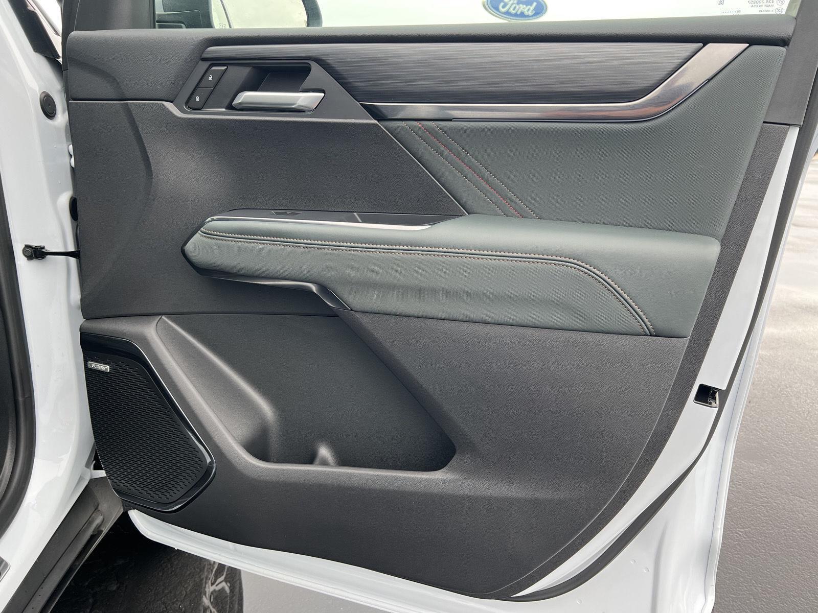 2026 GMC Acadia AT4 - Photo 19