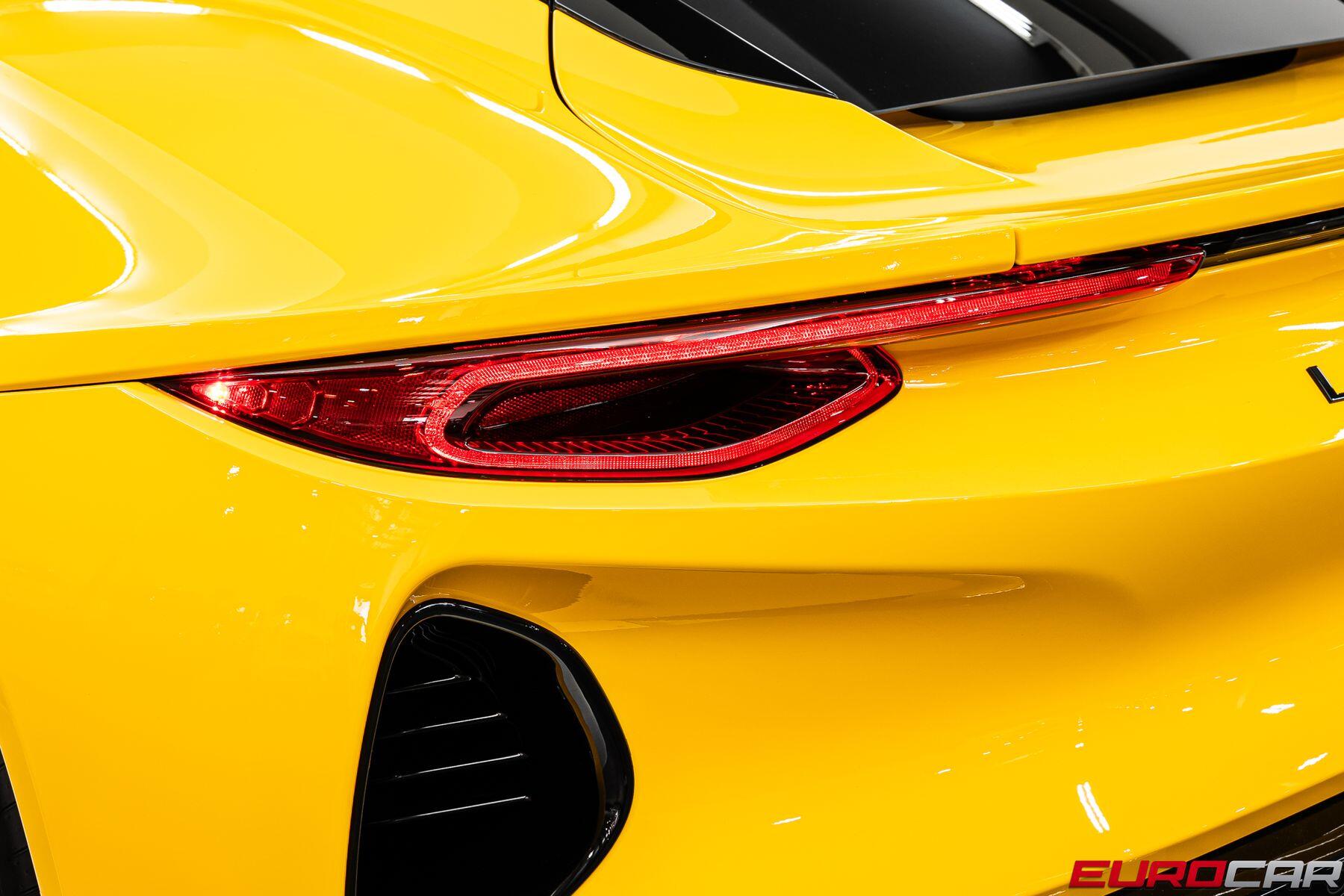 2026 Lotus Emira - Photo 20
