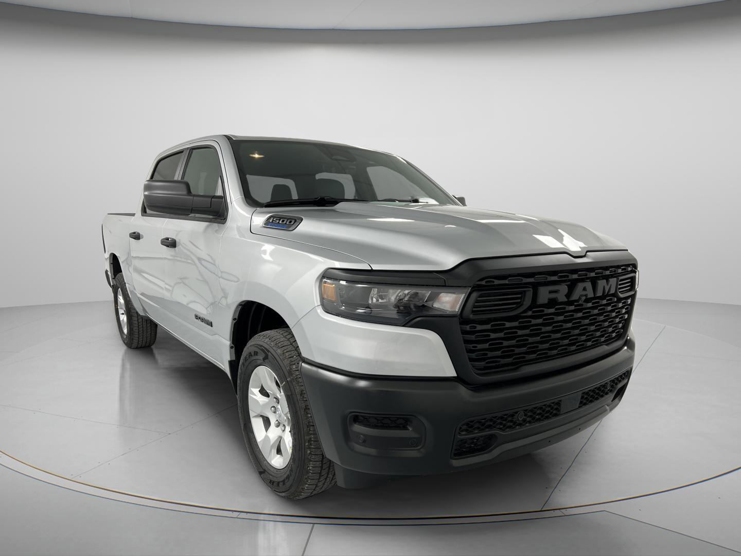 2026 RAM 1500 Tradesman 4x4 Crew Cab 5'7's photo