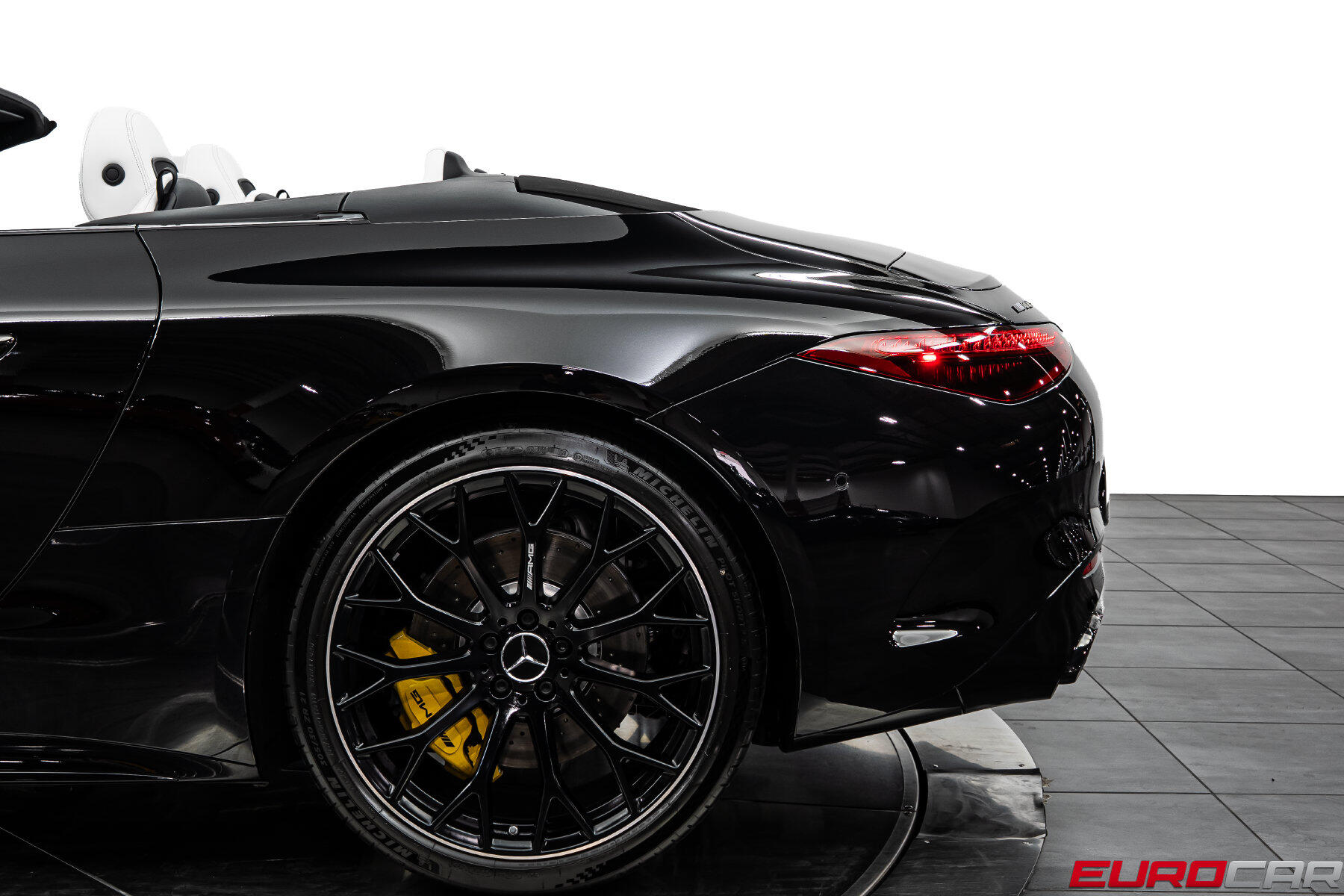 2026 Mercedes-Benz SL-Class SL 55 AMG Roadster *NIGHT PACK * CARBON INTERIOR*Image 18