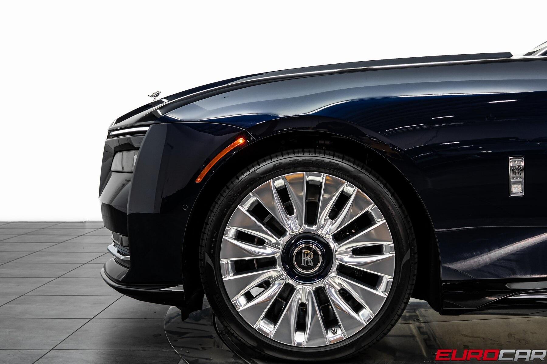 Used 2024 Rolls-Royce Spectre *LAUNCH PACKAGE * BESPOKE INTERIOR*Image 13