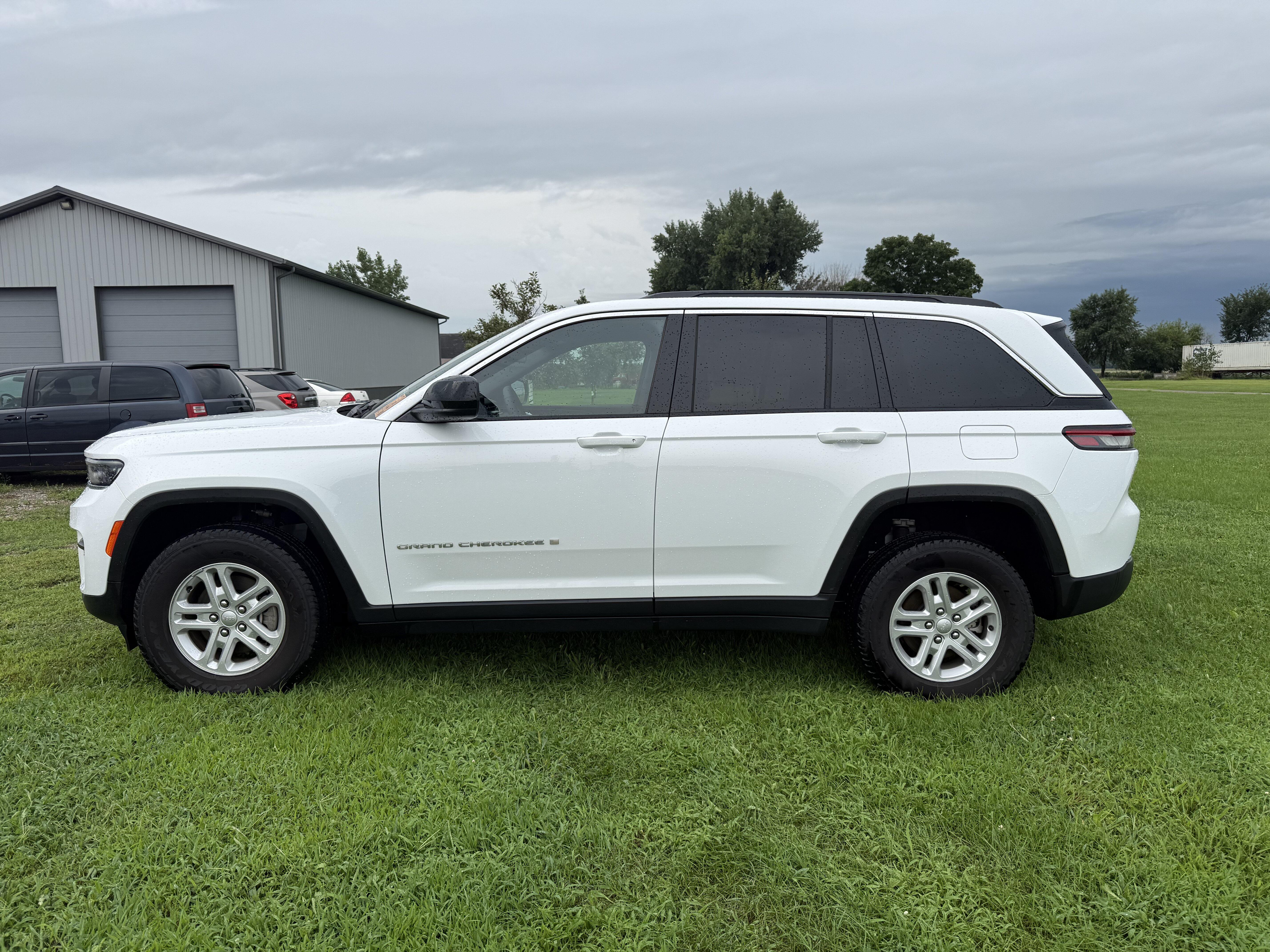 2025 Jeep Grand Cherokee Laredo