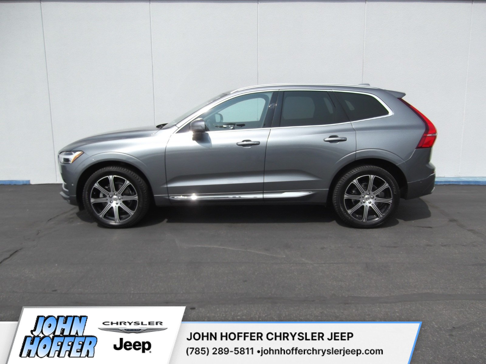 Used 2021 Volvo XC60 Inscription with VIN YV4102RL5M1696588 for sale in Kansas City