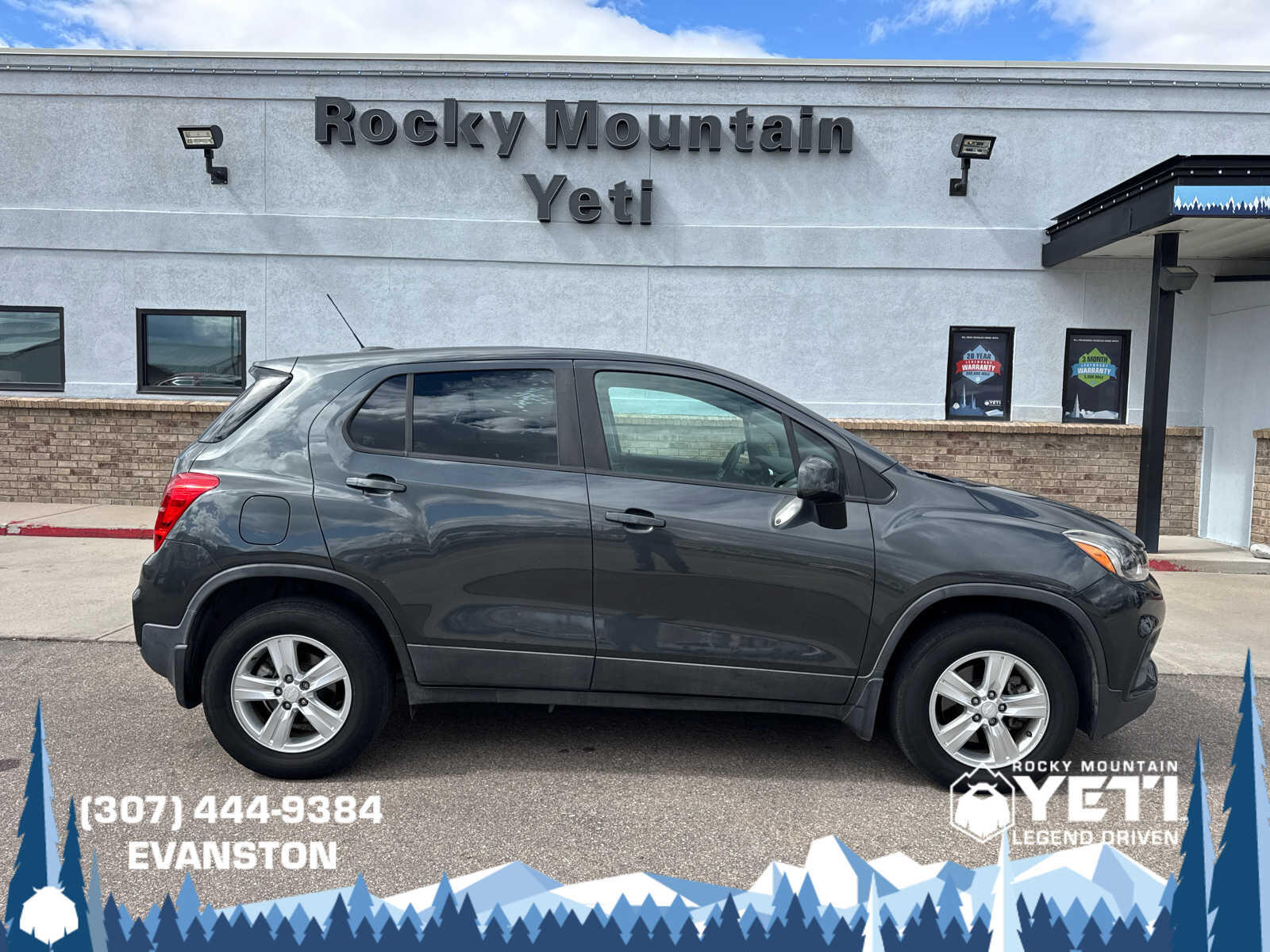 Used 2019 Chevrolet Trax LS with VIN 3GNCJNSB5KL173810 for sale in Jackson, WY
