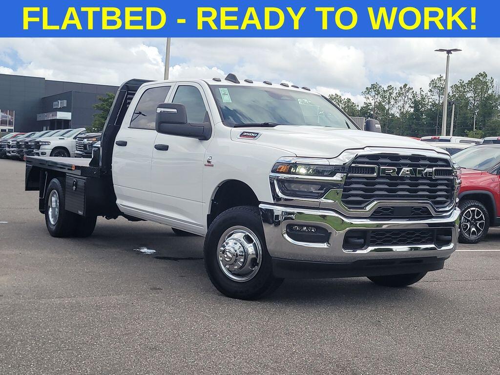 2026 RAM 3500 Chassis 3500 Tradesman Crew Cab Chassis 4x4 60' Ca