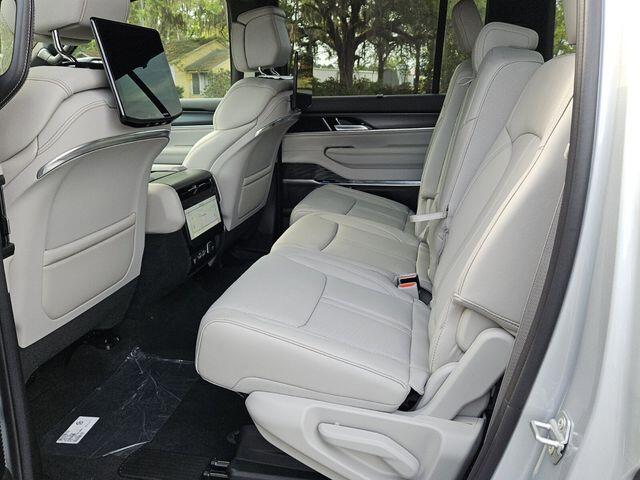 2026 Jeep Grand Wagoneer Summit Obsidian - Photo 6
