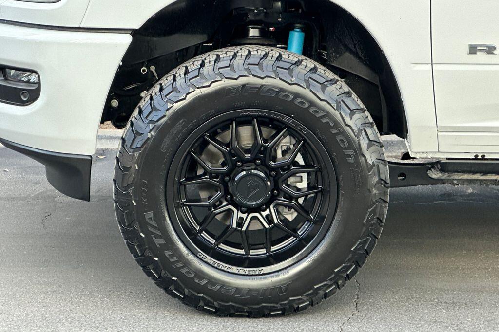 2026 RAM 2500 Laramie - Photo 24