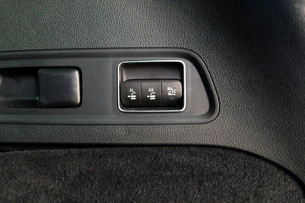 2025 Mercedes-Benz GLS Base - Photo 63