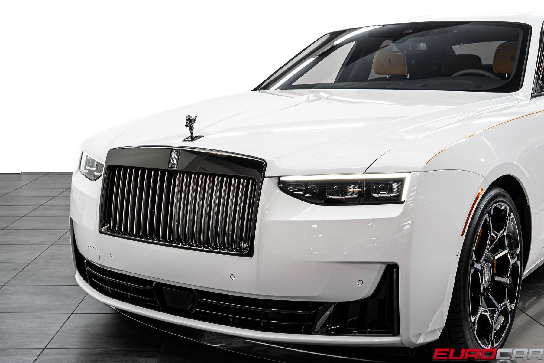 2025 Rolls-Royce Ghost Black Badge - Photo 14