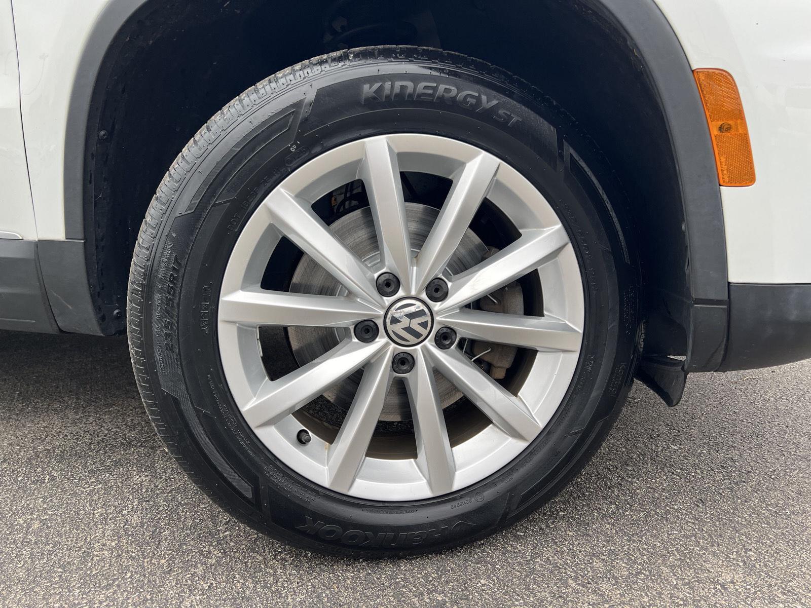 Used 2017 Volkswagen Tiguan Wolfsburg Edition with VIN WVGRV7AX2HW505989 for sale in Morris, IL