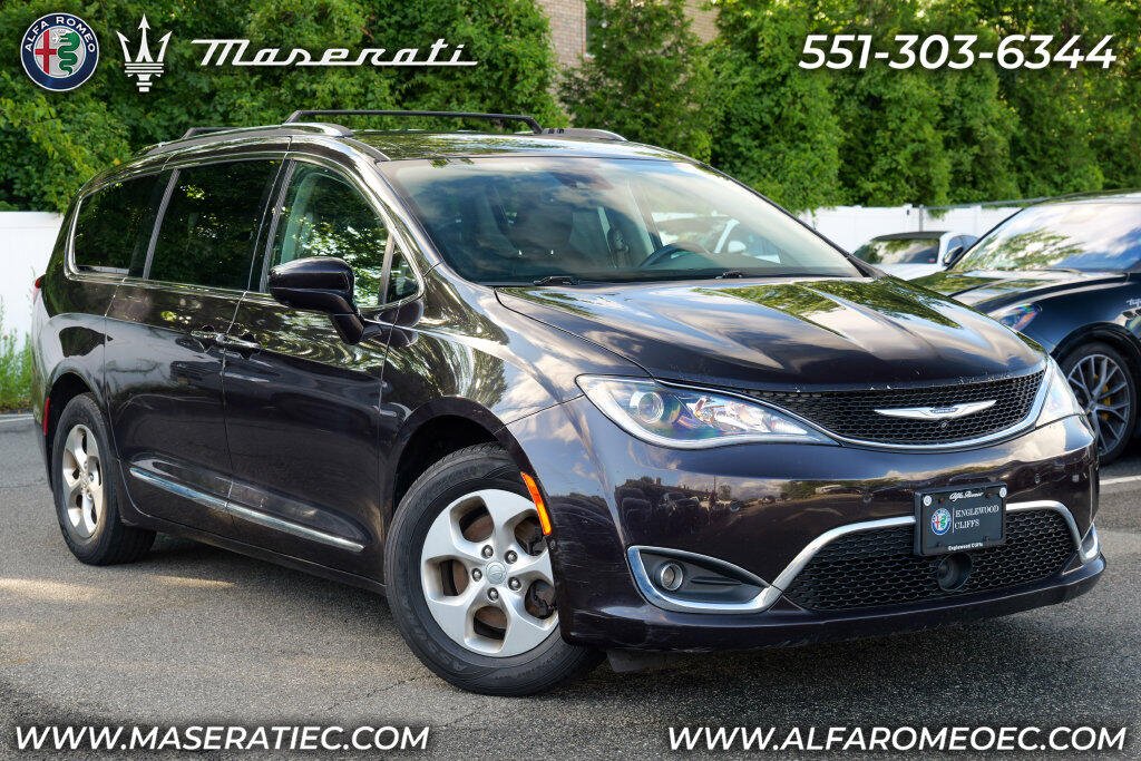 2017 Chrysler Pacifica Touring L Plus