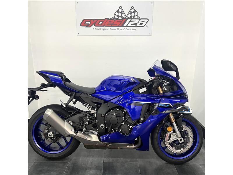 2025 Yamaha YZFR1