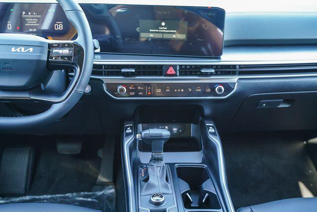 2026 Kia Sorento EX - Photo 6