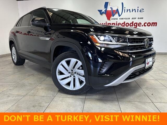 Used 2022 Volkswagen Atlas Cross Sport SE w/Tech with VIN 1V2HC2CA4NC216268 for sale in Winnie, TX