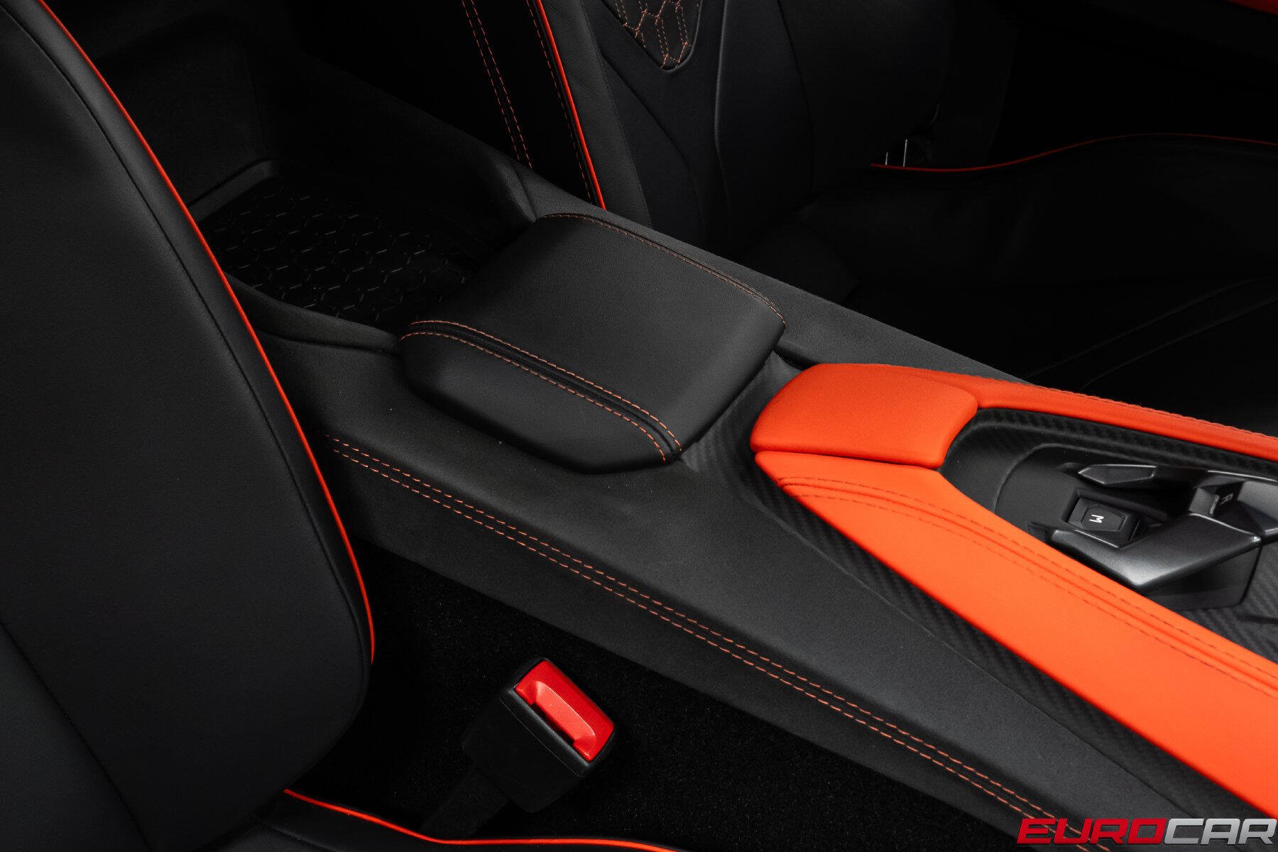 2025 Lamborghini Revuelto *HUGE CARBON OPTIONS * PASSENGER DISPLAY*Image 41