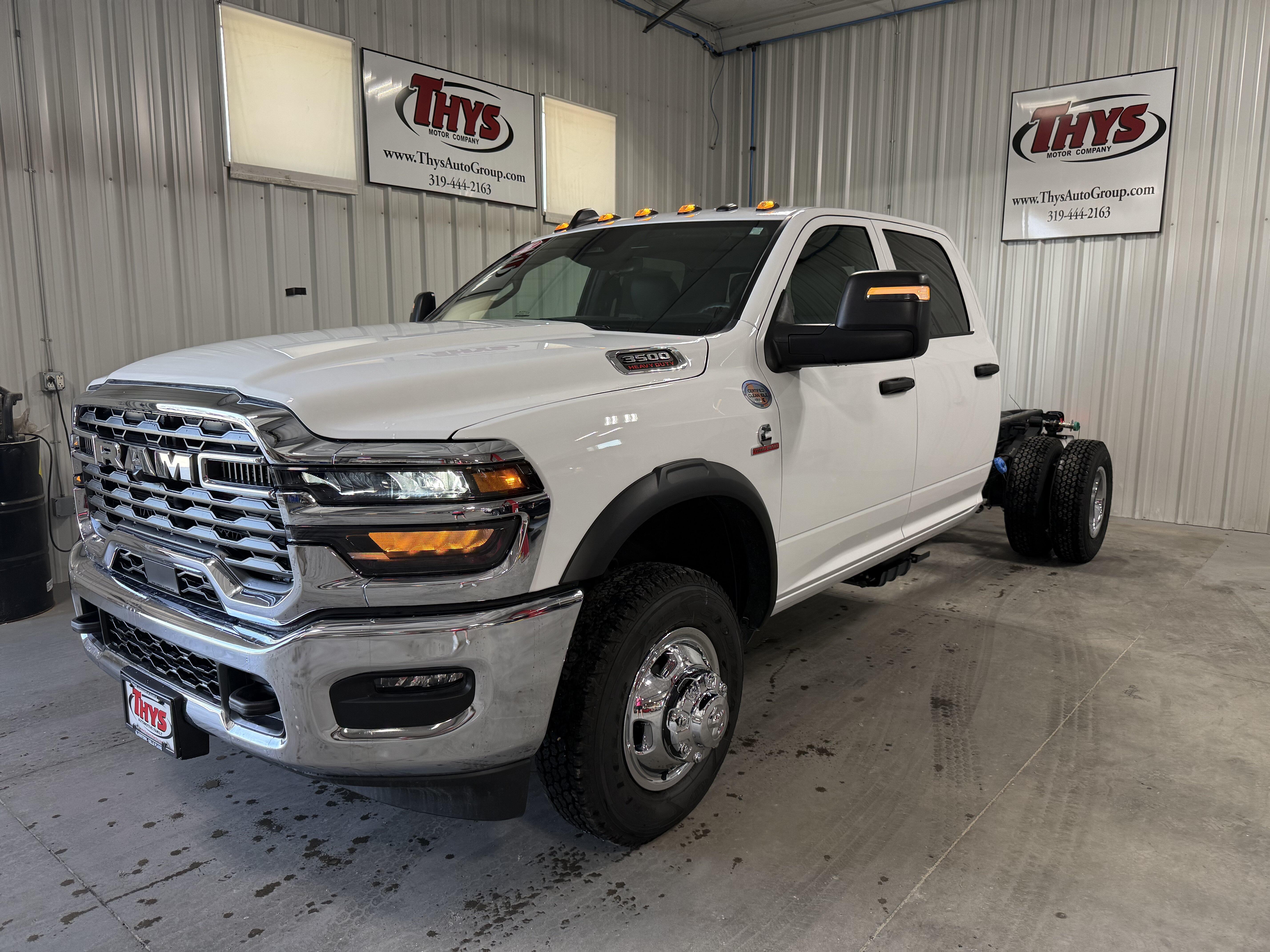 2026 RAM 3500 Chassis Tradesman - Photo 11