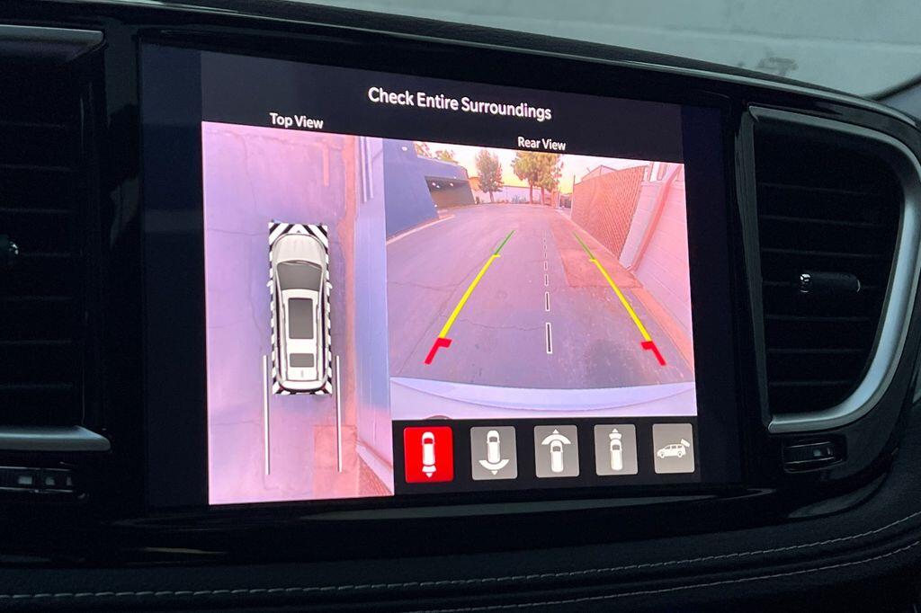 2026 Chrysler Pacifica Limited - Photo 22