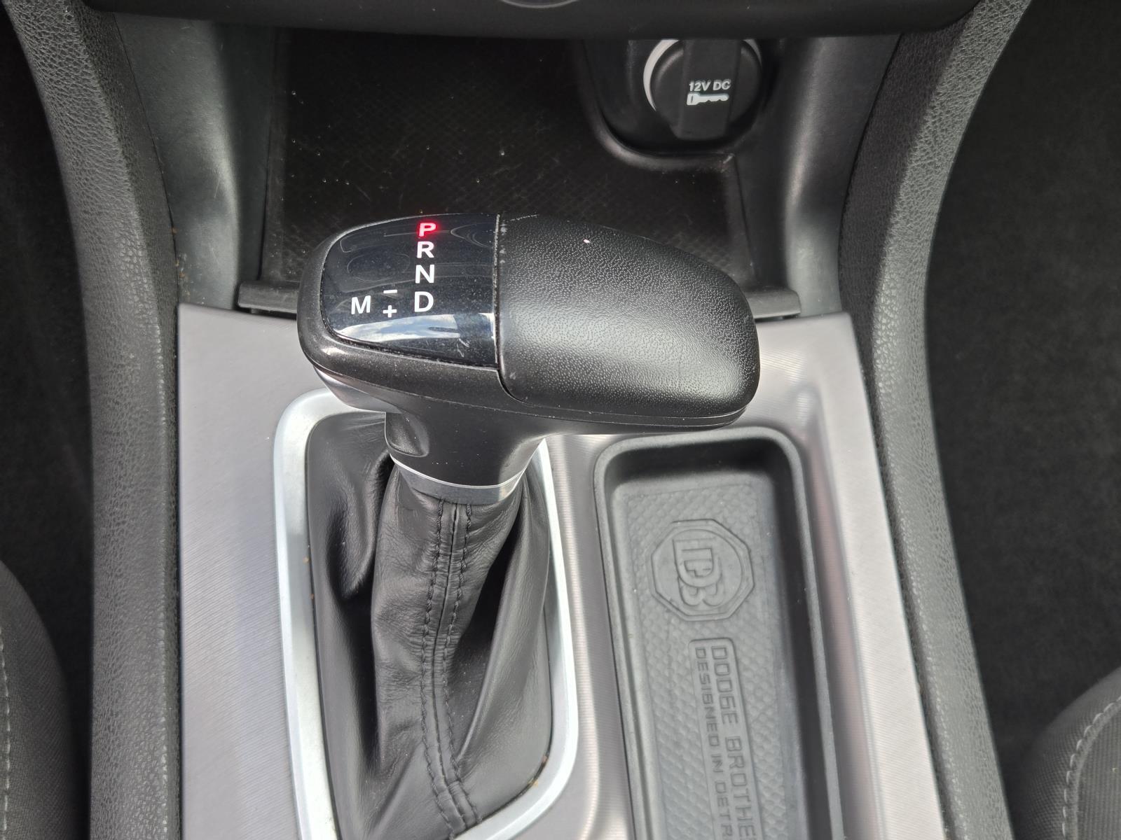 2022 Dodge Charger SXT - Photo 15